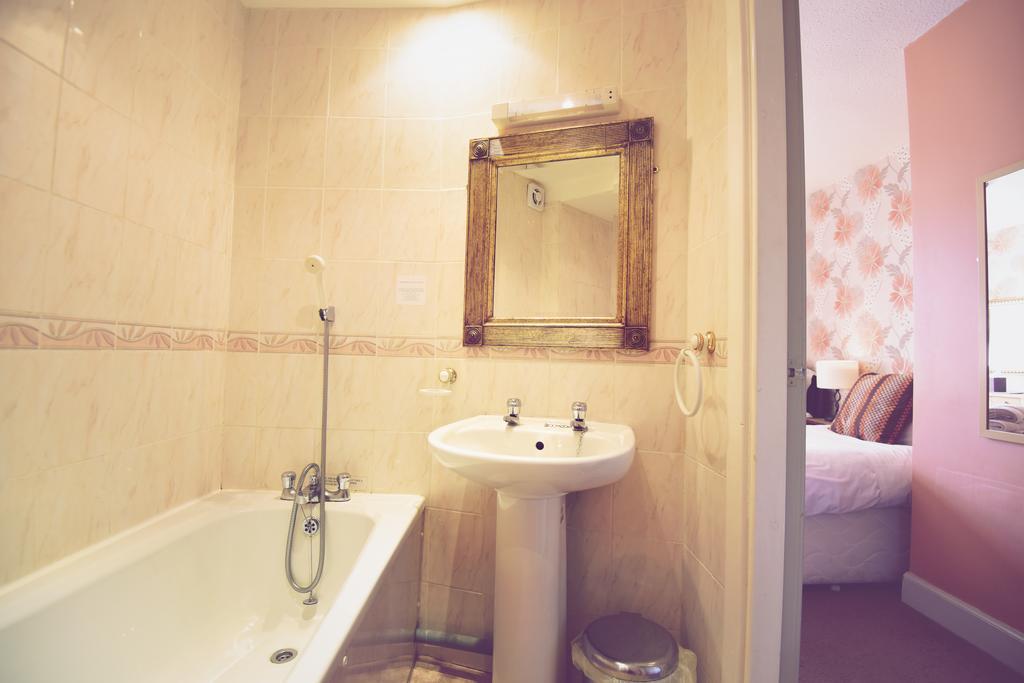 The Black Bull Inn Вулер Экстерьер фото